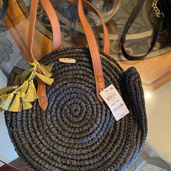 5 purse lot! - Picture 3 of 9